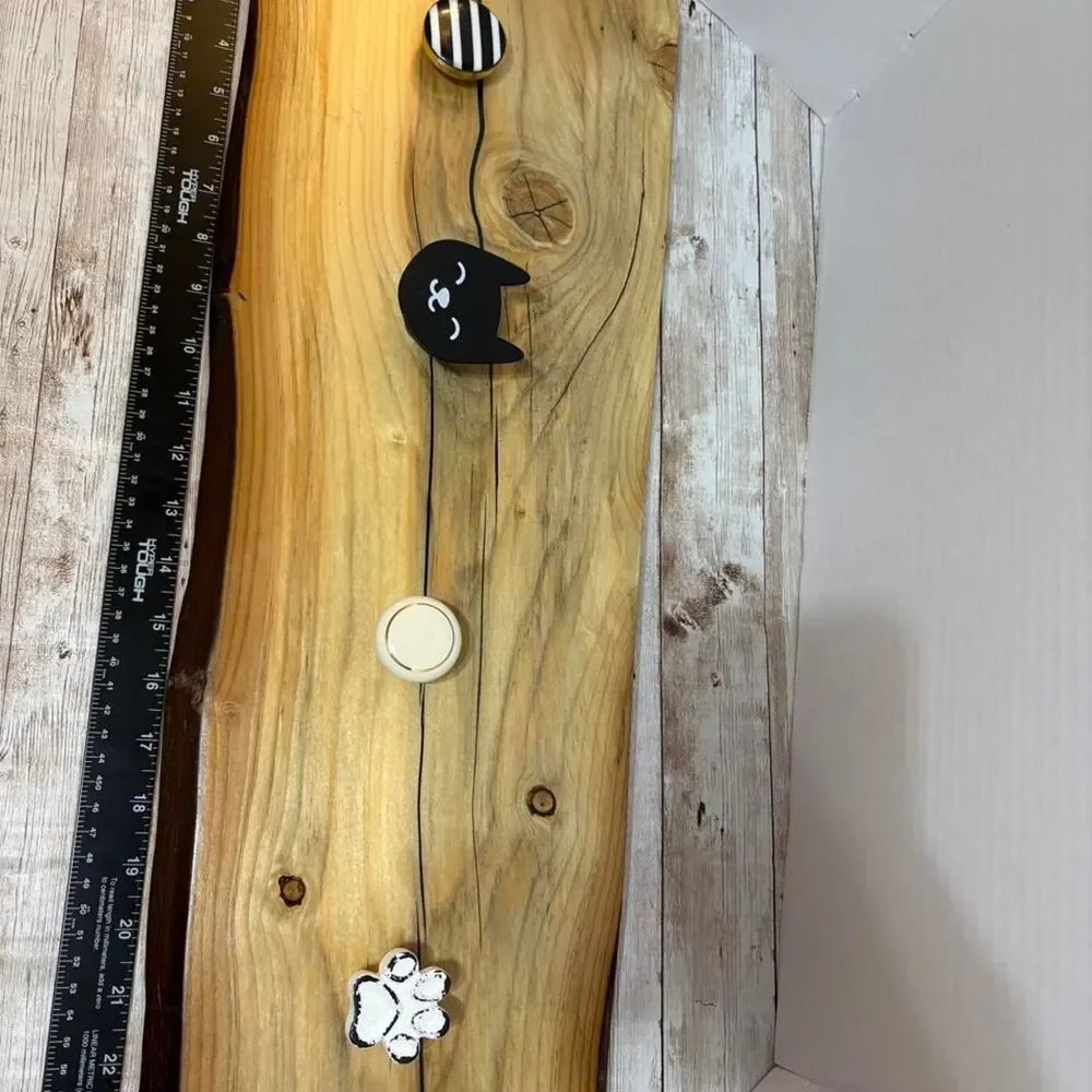 Live Edge Coat Leash Holder